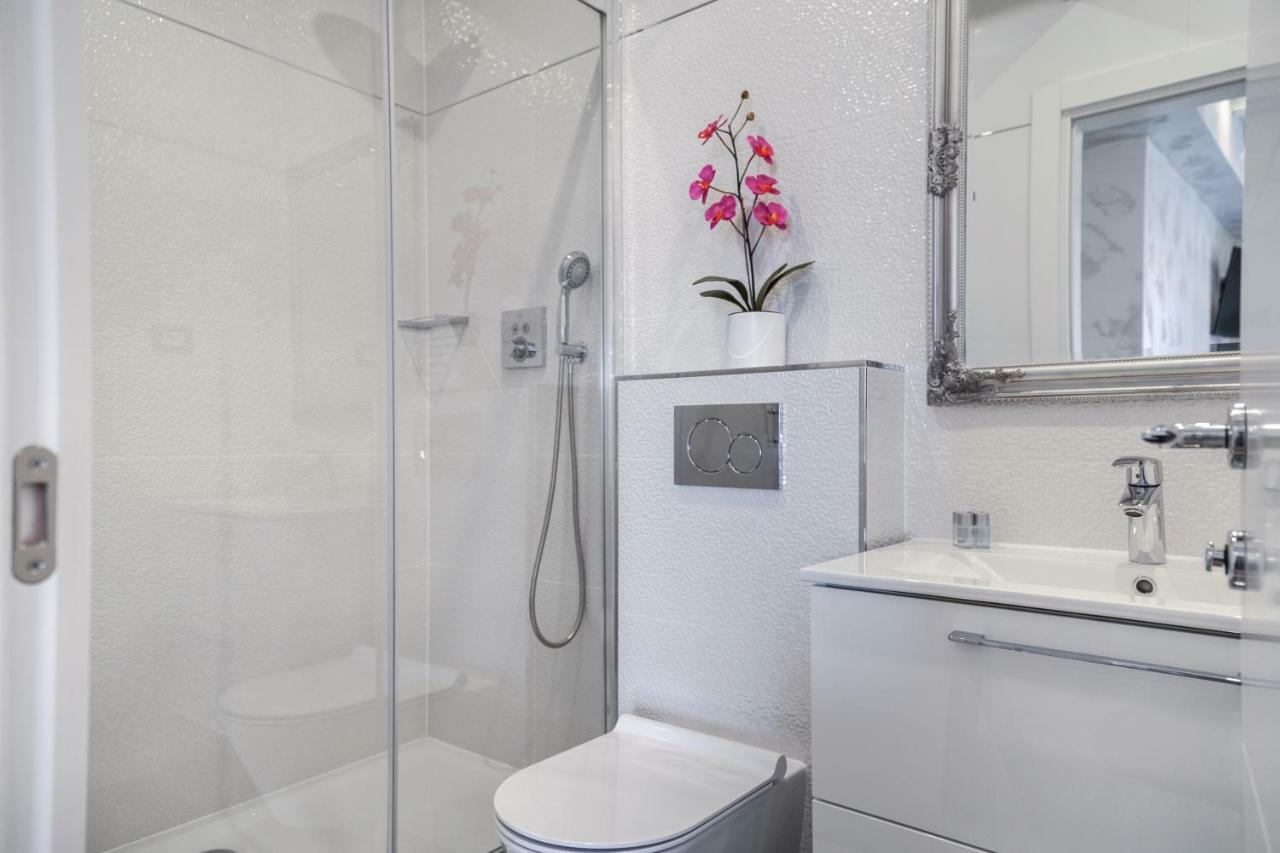 Royal View Apartment Rovinj Bagian luar foto